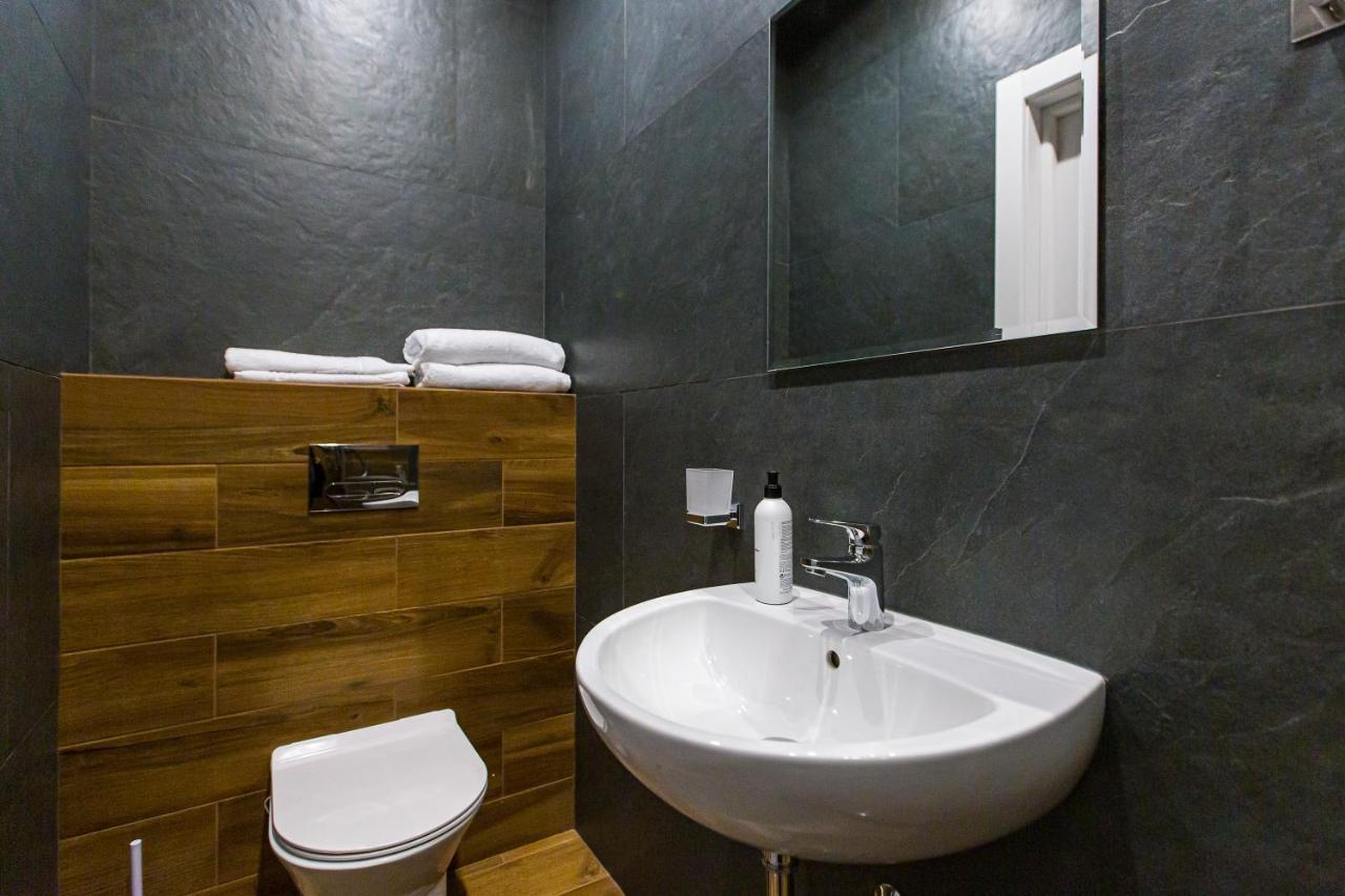 3 Vodna Apartment Lviv Exterior foto