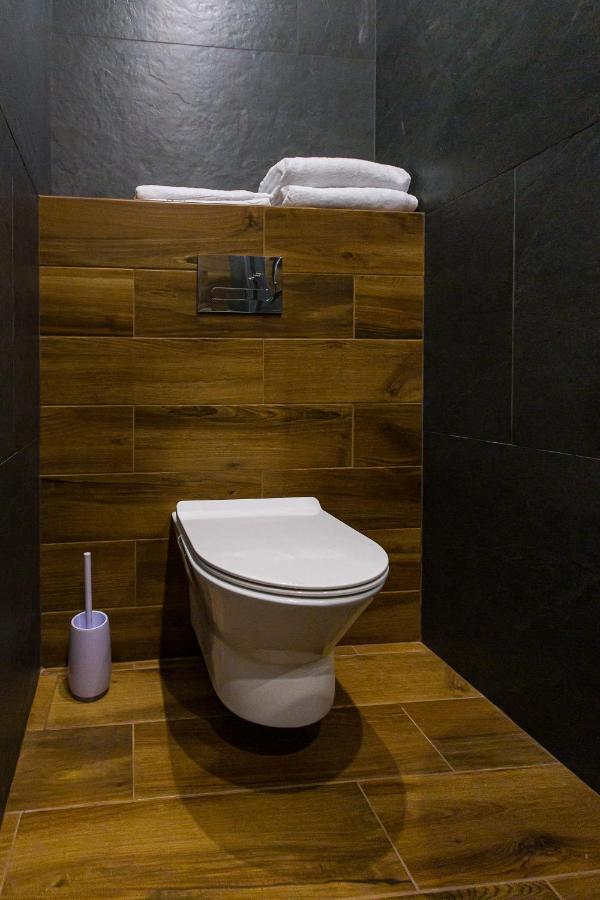 3 Vodna Apartment Lviv Exterior foto